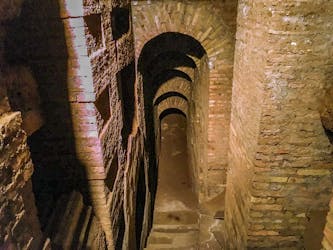 Visite des catacombes à Sofia avec un local